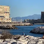 Casa Via Toledo. Centralissima E Vicina Al Porto * Napoli
