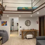 Casa Via Toledo. Centralissima E Vicina Al Porto Appartamento *