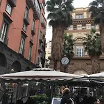 Casa Via Toledo. Centralissima E Vicina Al Porto