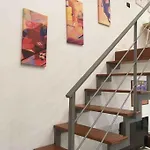 Appartamento Casa Via Toledo. Centralissima E Vicina Al Porto Napoli