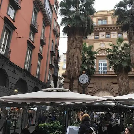 Casa Via Toledo. Centralissima E Vicina Al Porto