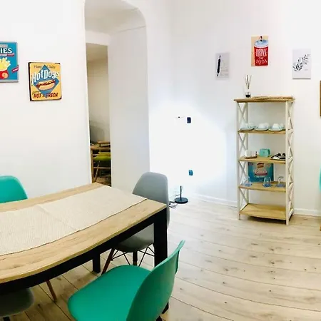 Casa Via Toledo. Centralissima E Vicina Al Porto
