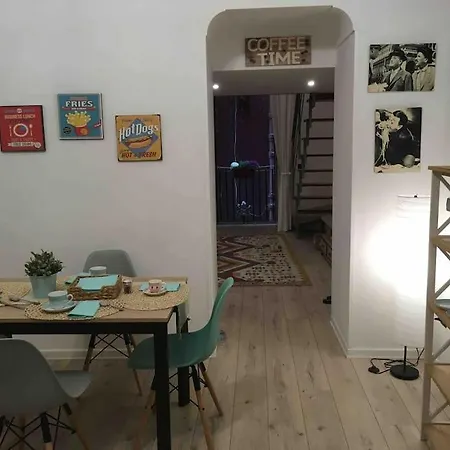 Casa Via Toledo. Centralissima E Vicina Al Porto Appartement